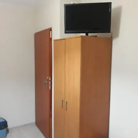 Hostel Pracownicze Pod Kasztanami Marki (Wolomin)