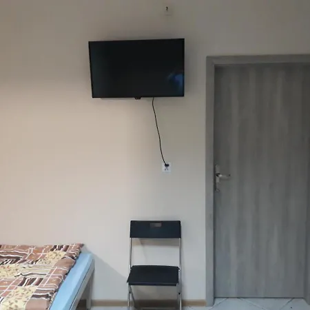Pod Kasztanami
