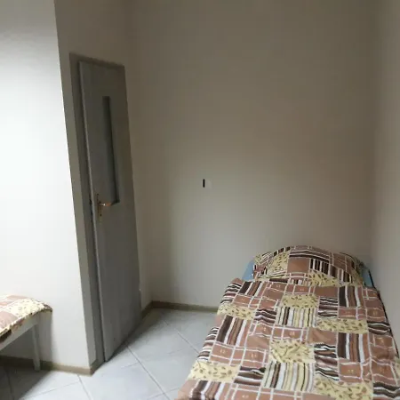 Hostel Pod Kasztanami Marki (Wolomin)