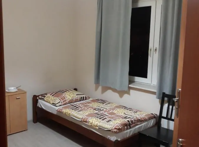 Hostel Pod Kasztanami *